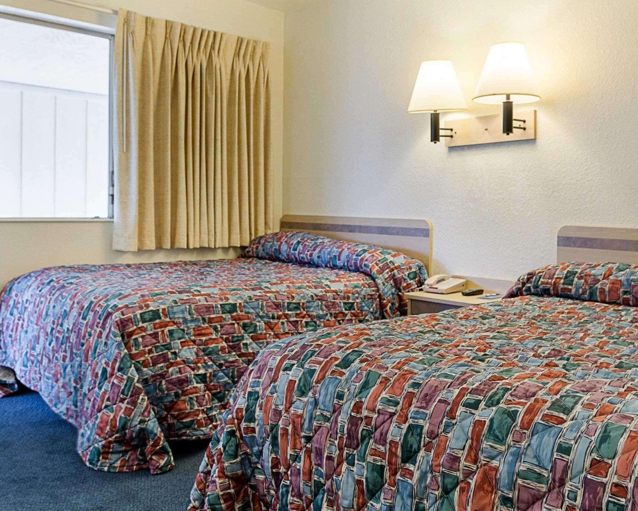 Rodeway Inn Columbus Eksteriør billede