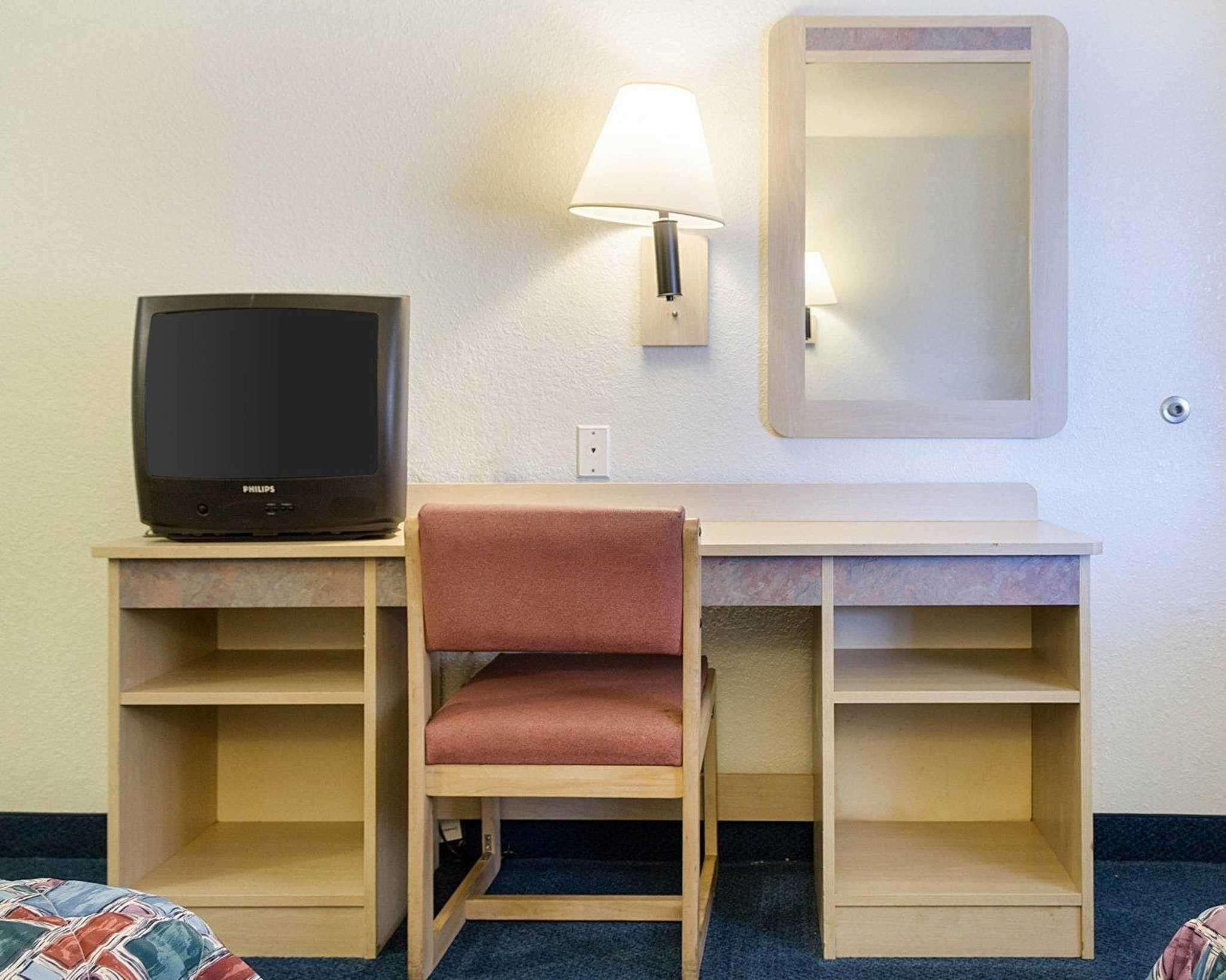 Rodeway Inn Columbus Eksteriør billede
