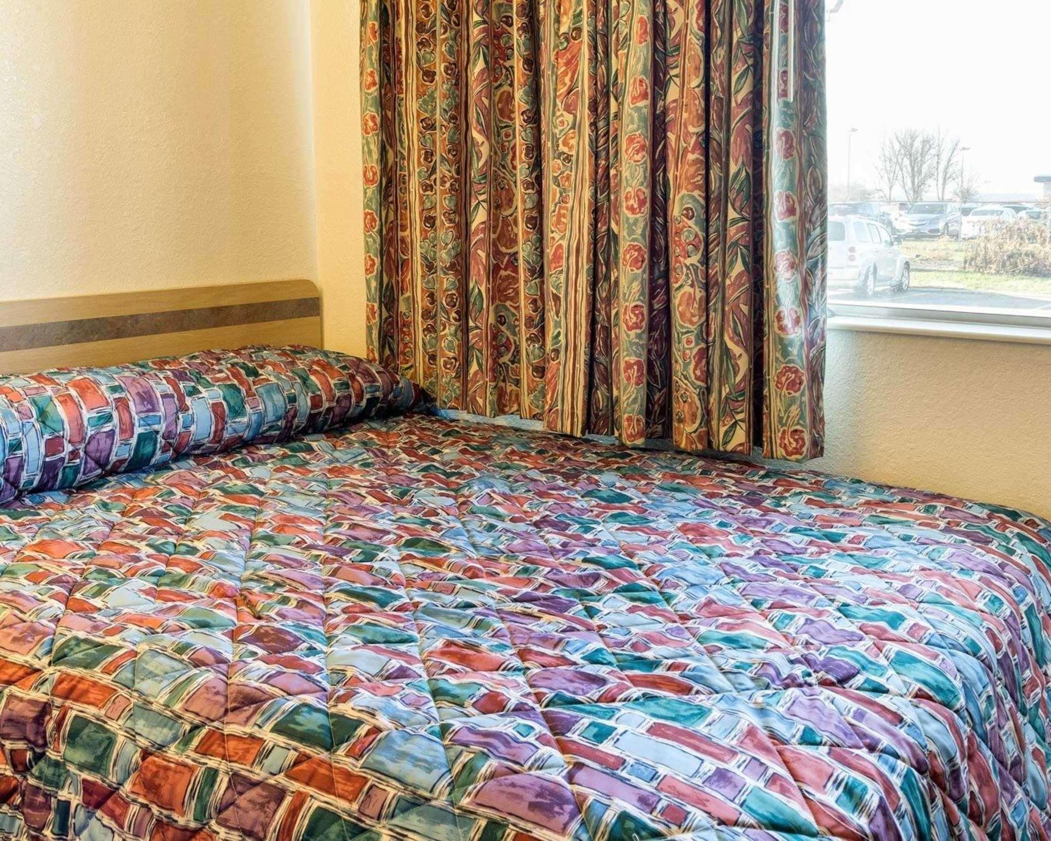 Rodeway Inn Columbus Eksteriør billede